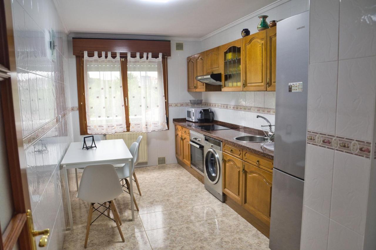 La Villa De Lore, Piso Completo Apto 6 Personas Con Garaje Avilés Buitenkant foto
