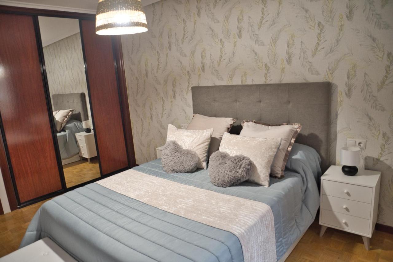 La Villa De Lore, Piso Completo Apto 6 Personas Con Garaje Avilés Buitenkant foto